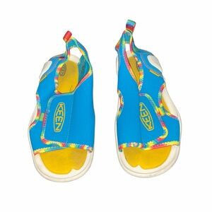 Keen Footwear Girls Knotch River Sandals Blue Colorful